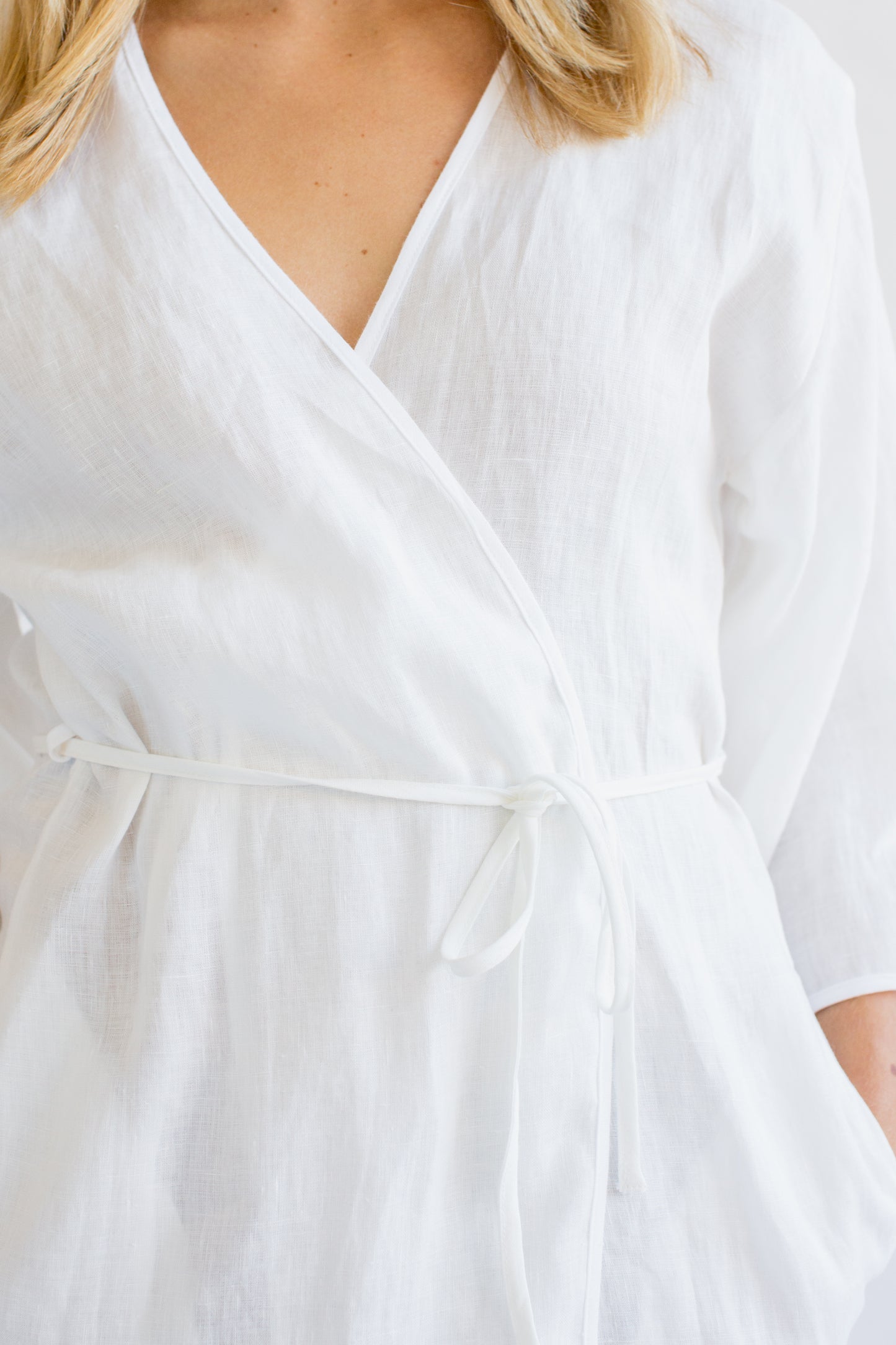 Washed Linen Robe in Cream